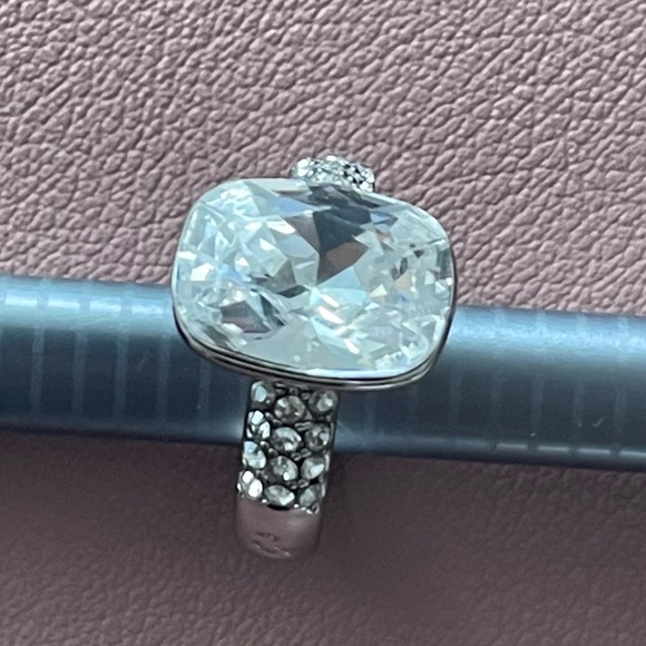 Solitaire ring Lola and Grace for Swarovski size 7 like new - Picture 8 of 17